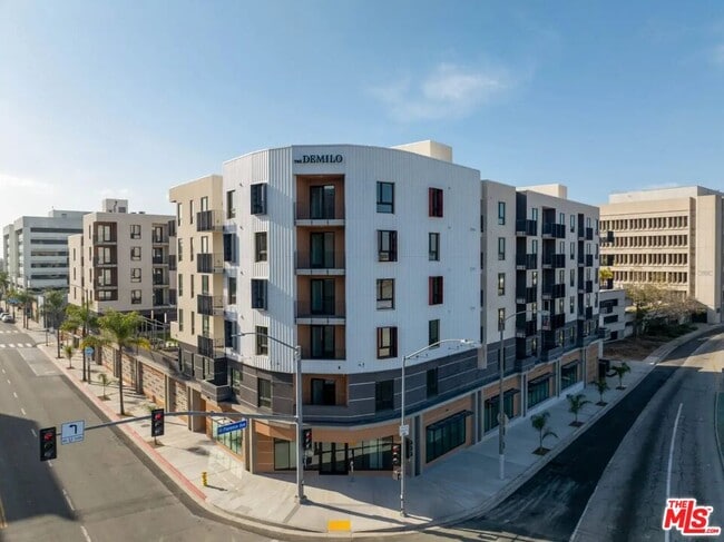 Building Photo - 201 N La Brea Ave Unit 202 Rental