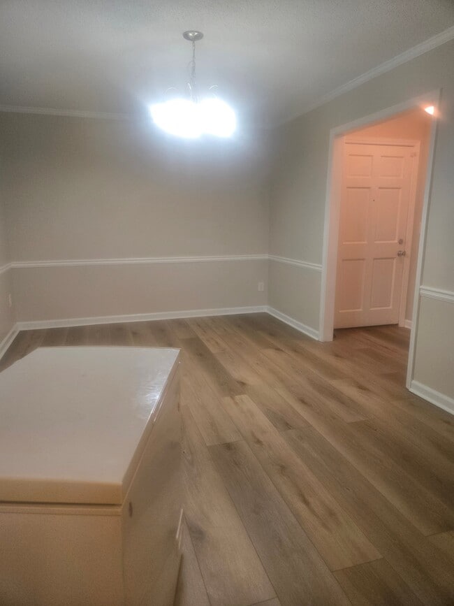 Photo - 73 Place Fontaine Unit 73