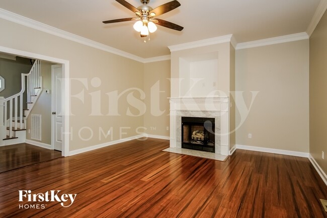 Photo - 625 Moultonboro Ave