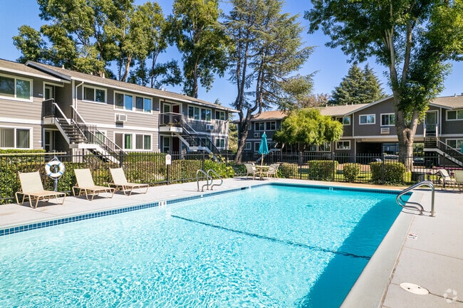 Building Photo - Peachwood