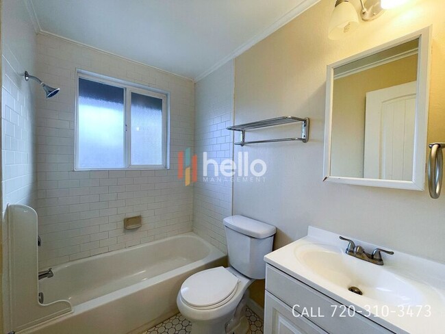 Photo - 1466 Reed St Unit 1466-2