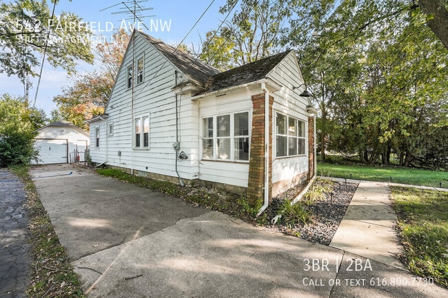 Photo - 542 Fairfield Ave NW