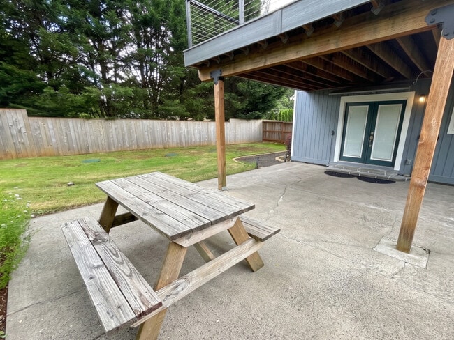 The Columbia Patio Area