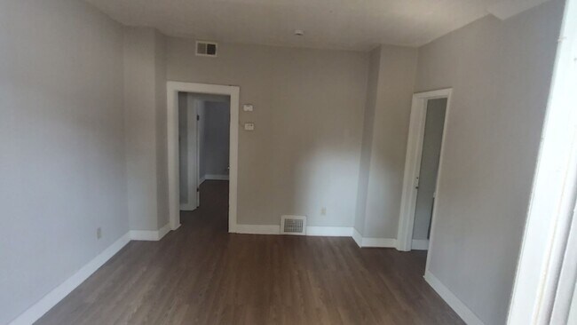 1115 Dorcas St Unidad 1115 Dorcas St. Unit 3