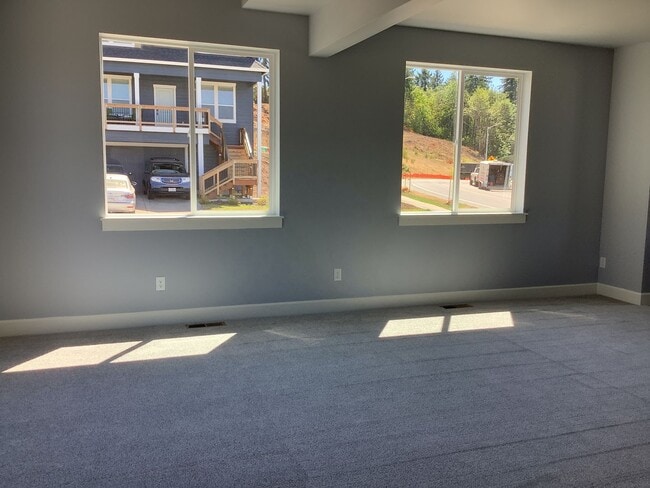 Photo - 2410 Fieldcress Rd