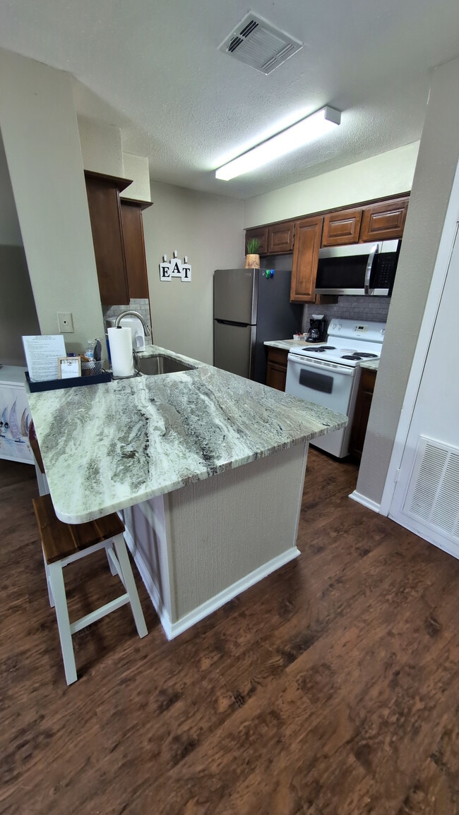 Photo - 1305 W Villa Maria Rd Unit E104