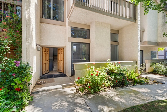 Building Photo - 26001 Alizia Canyon Dr Rental