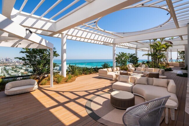 Building Photo - 580-572 72nd St Unit 904