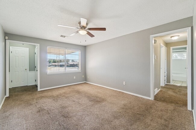 Photo - 4009 Vickie Dr