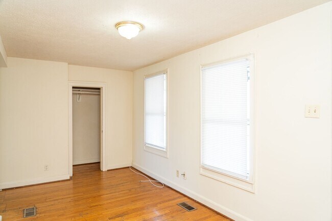 Photo - 224 9th St SW Unidad #C