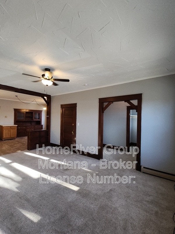 Photo - 534 S 3rd St W