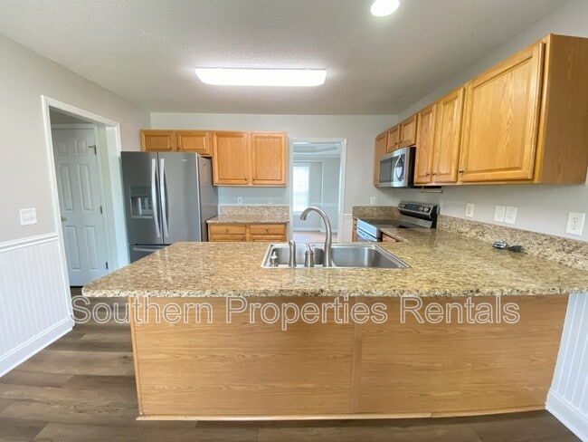 Photo - 346 Cresthaven Dr