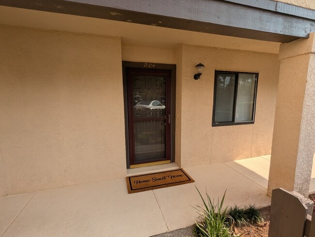 Building Photo - 8253 Navarre Pky Unit D104