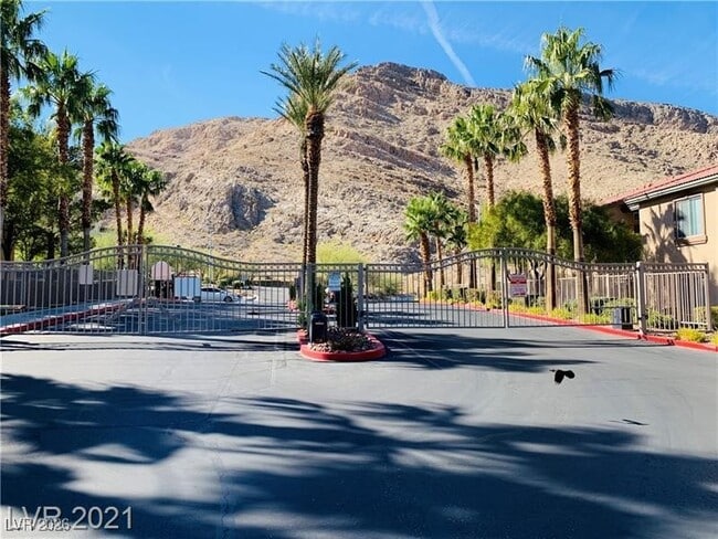 Photo - 3355 Cactus Shadow St Unit 101