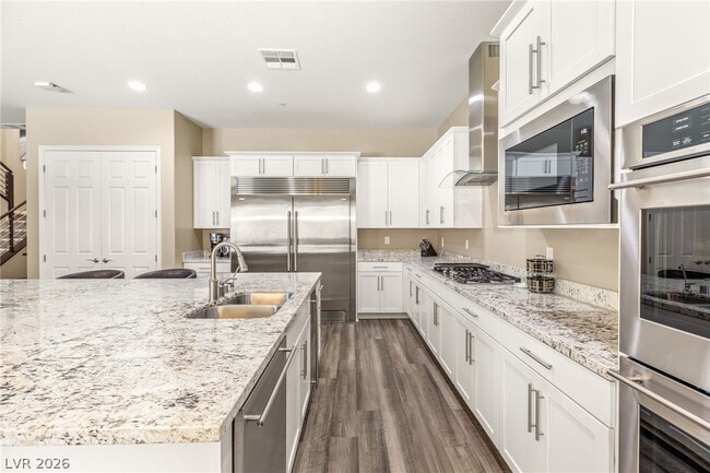 Building Photo - 1133 Pandora Canyon St
