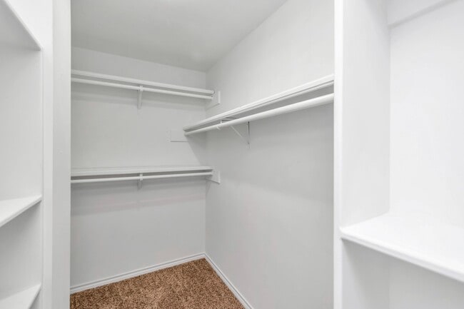 Photo - 12818 Chamberlain Dr