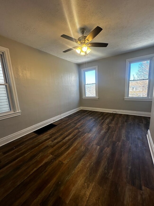 Photo - 1408 Methyl St Unidad 1