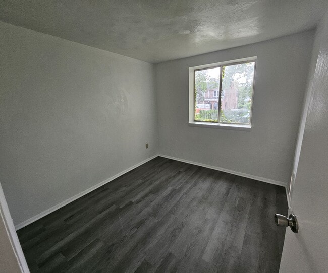 Photo - 1023 Wallace Ave Unit 4