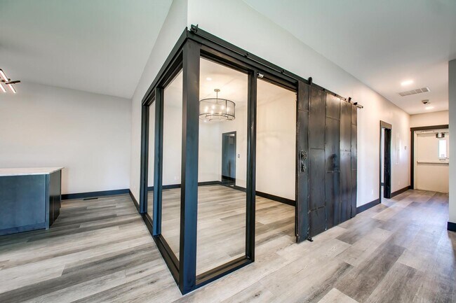 Photo - 4105 N Adams St Unit Penthouse 103