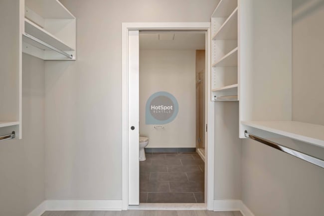 Photo - 4600 N Broadway