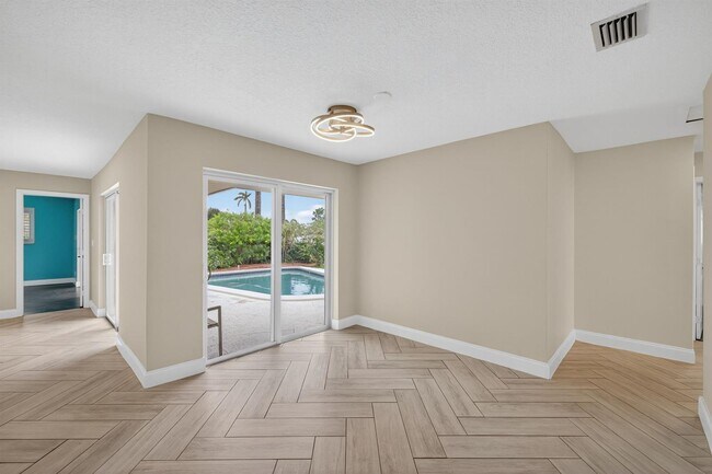 Photo - 1460 NE 57th Ct