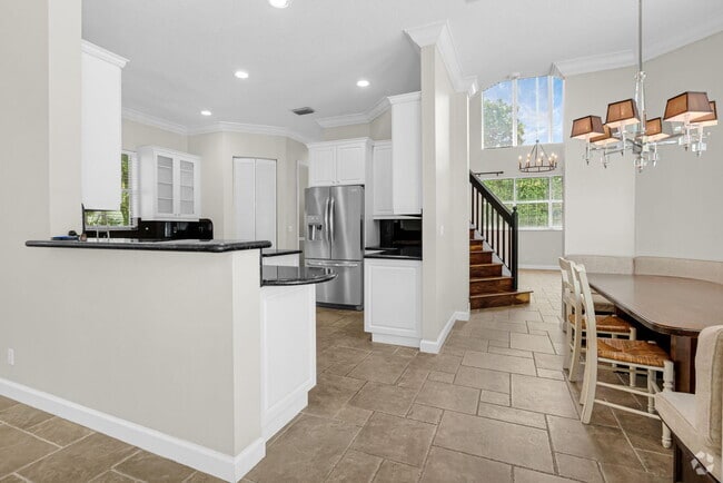 Building Photo - 1690 SW 2nd Ave Rental