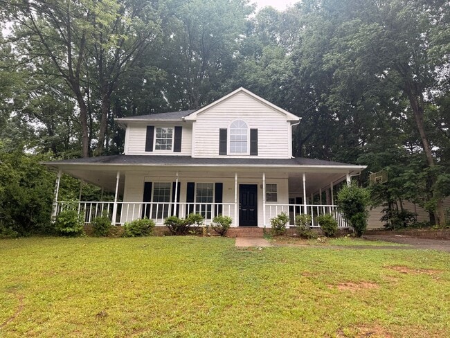 Building Photo - Coming Soon! 5 Bedroom Home with Extended Driveway!