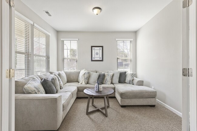 Photo - 400 Fairway Dr