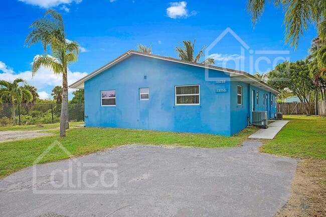 Photo - 13753 Oleander Ave