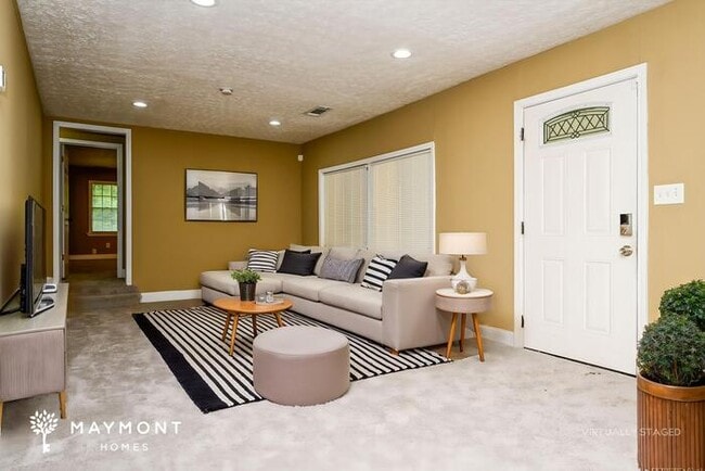 Photo - 325 Longview Rd