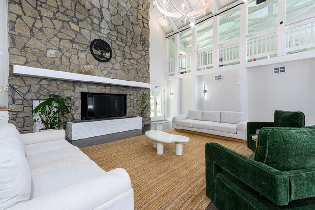 Oak Park Apartments