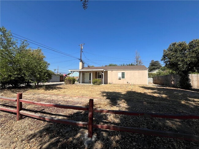 Photo - 1004 Occidental Dr