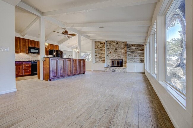 Photo - 2400 Spring Creek Dr