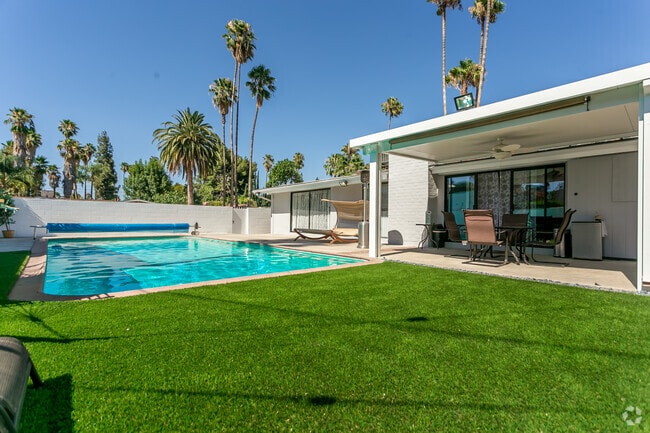 Building Photo - 6345 Jumilla Ave Rental