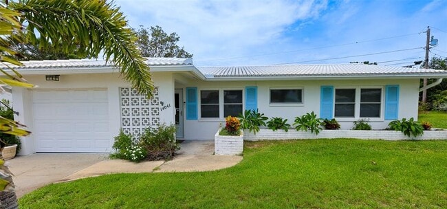 Photo - 14041 95 Ave House