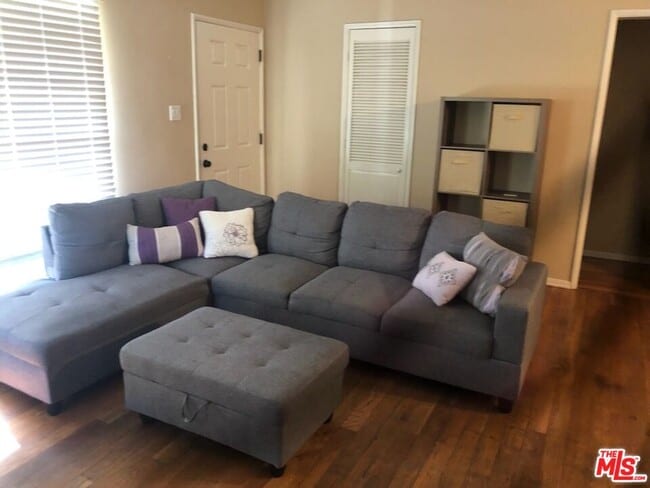 Photo - 8318 Altavan Ave