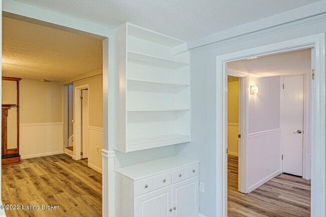 Photo - Dellwood Dr.