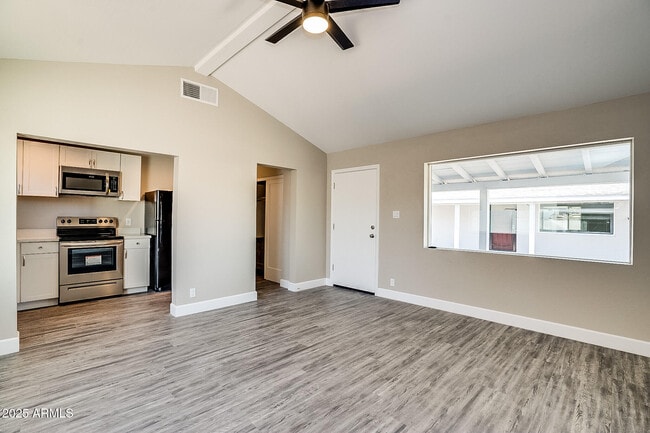 Photo - 211 S Doran Unit 211