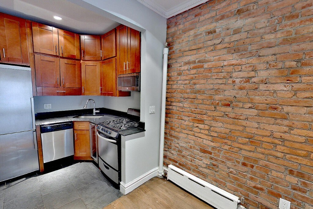 Photo - 1373 First Avenue Unit 3