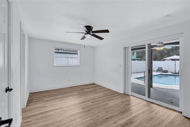 Photo - 3700 14th St N