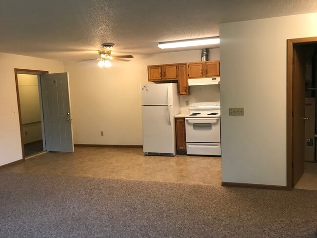 Photo - 414 14th Ave W