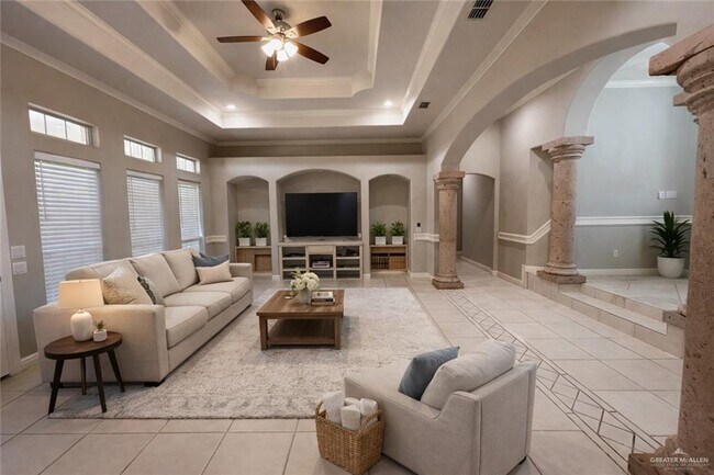 Photo - 13 N 12th St