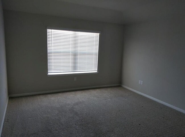 109 Schuster Ct