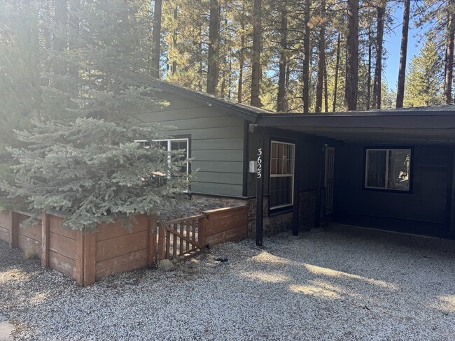 Photo - 3625 Spruce Ave