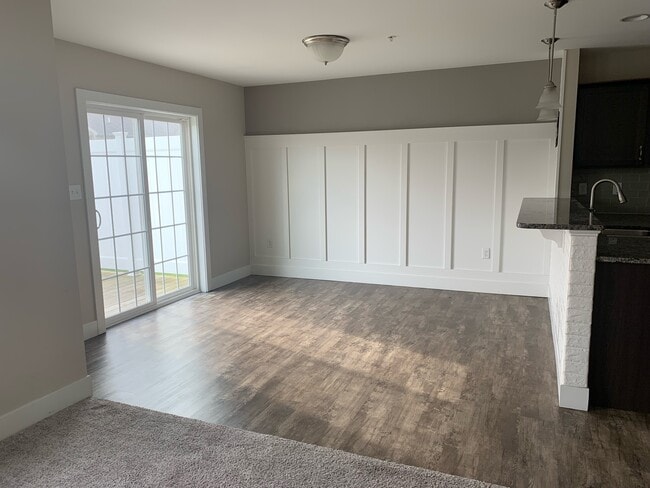 Photo - 2751 Post Dr