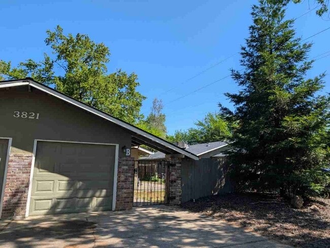Photo - 3821 Oro Bangor Hwy House