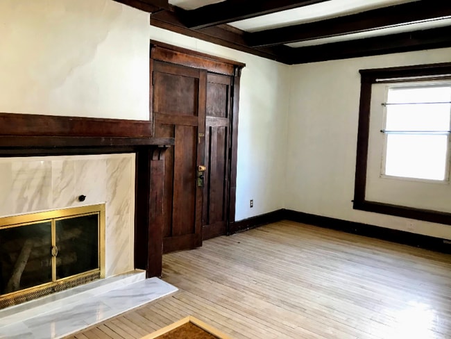 149 E Gilman St Unit 1