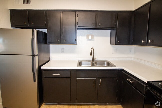 Building Photo - The Manhattan Rental