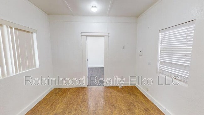 Photo - 843 Lincoln Ave