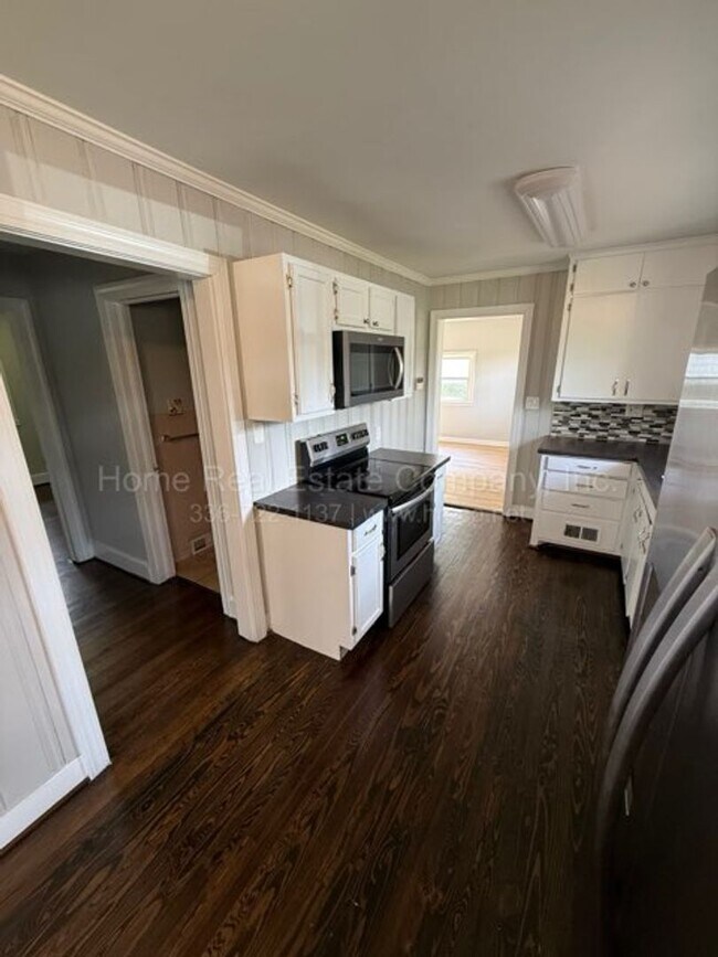 Photo - 1125 Bolton St